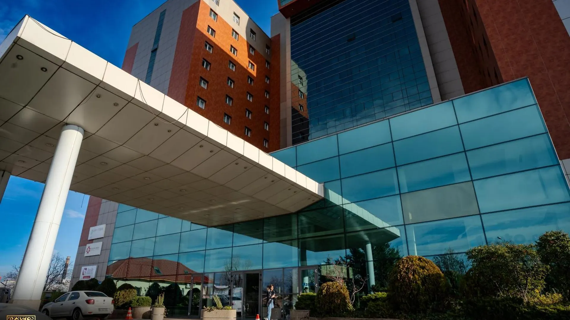 Presidential Luxury Apartments With Amazing View - Yamaluxe Bucharest Romania