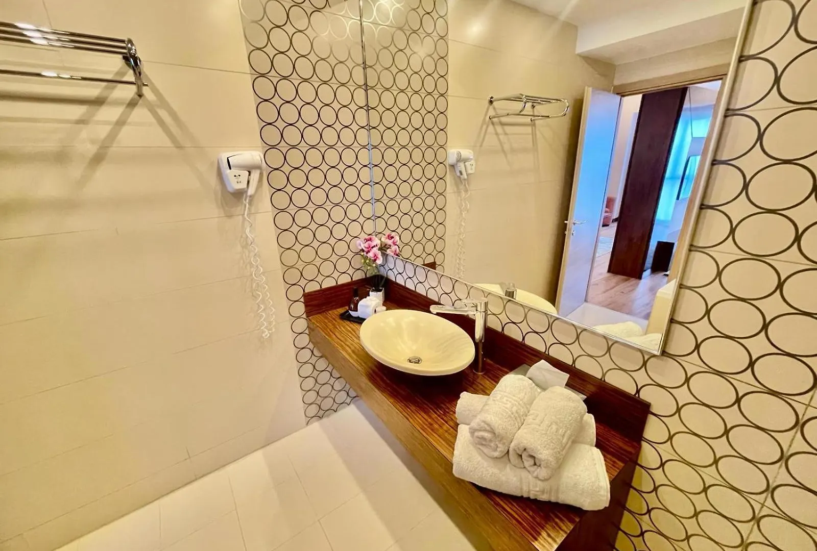 Presidential Luxury Apartments With Amazing View - Yamaluxe Bucharest